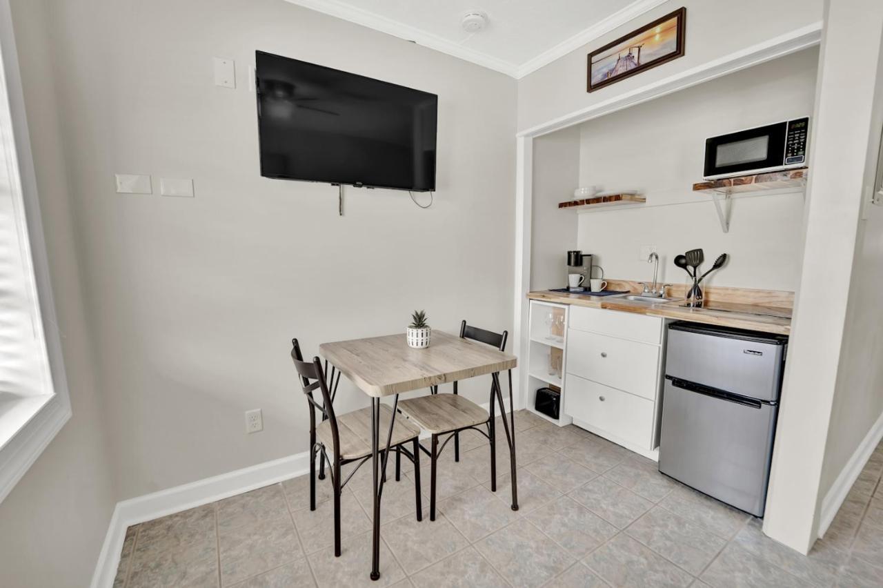 Lower Grand Lagoon Sea Foam Suites מראה חיצוני תמונה