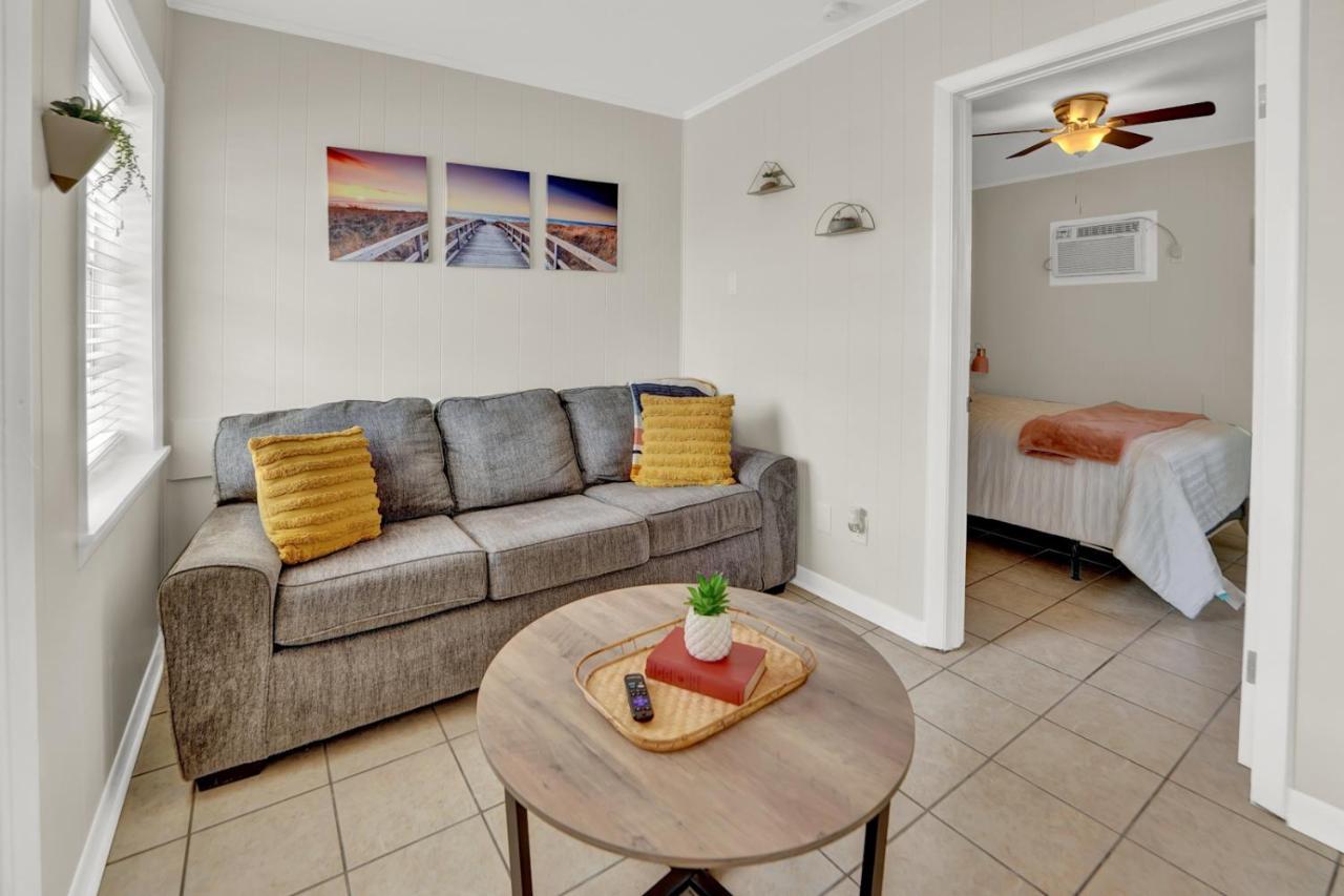Lower Grand Lagoon Sea Foam Suites מראה חיצוני תמונה