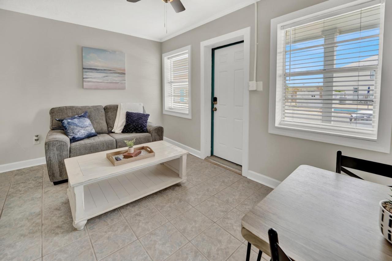 Lower Grand Lagoon Sea Foam Suites מראה חיצוני תמונה