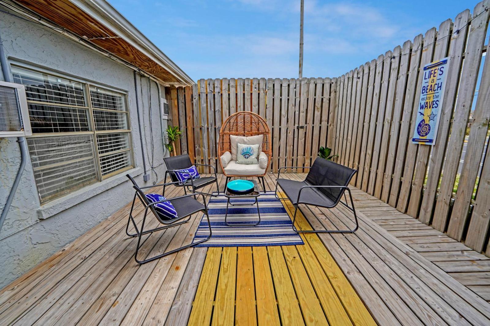 Lower Grand Lagoon Sea Foam Suites מראה חיצוני תמונה